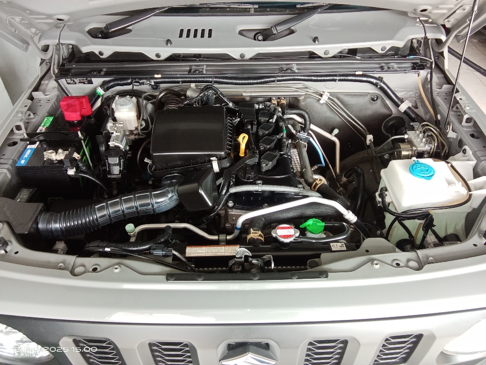 Foto Mobil Bekas Mesin Suzuki Jimny 1.5 4x4 tahun 2021