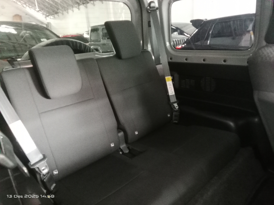 Foto Mobil Bekas Belakang Suzuki Jimny 1.5 4x4 tahun 2021