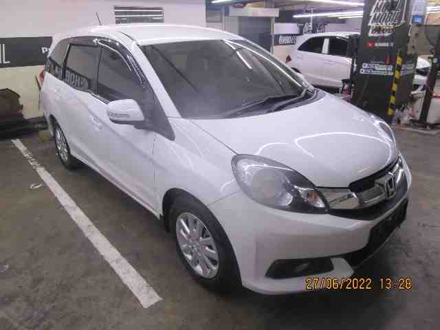 2015 Honda Mobilio 1.5 E - Foto 1 dari 9
