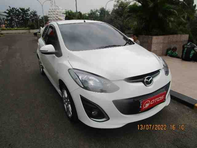 2012 Mazda 2 1.5 R - Foto 1 dari 6