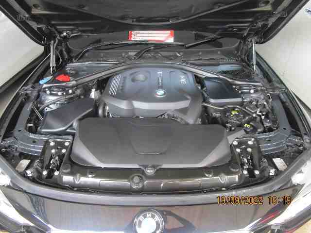 Foto Mobil Bekas Mesin BMW 320i 2.0 tahun 2017