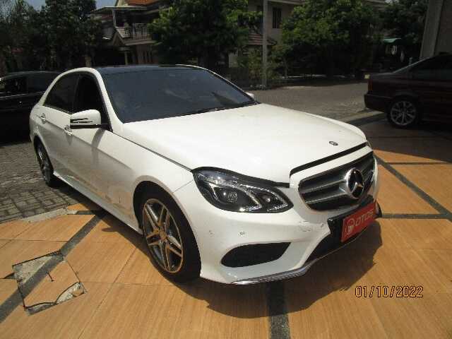 2014 Mercedes-Benz E400 3.0 - Foto 1 dari 9