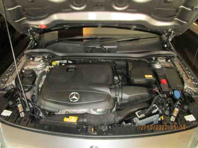 Foto Mobil Bekas Mesin Mercedes-Benz GLA200 1.6 tahun 2016