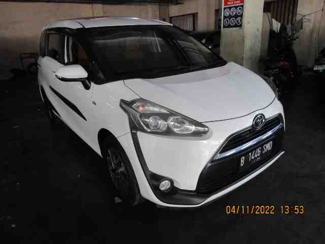 2016 Toyota Sienta 1.5 V - Foto 1 dari 6