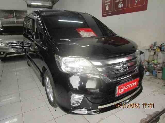 2013 Nissan Serena 2.0 Highway Star - Foto 1 dari 6