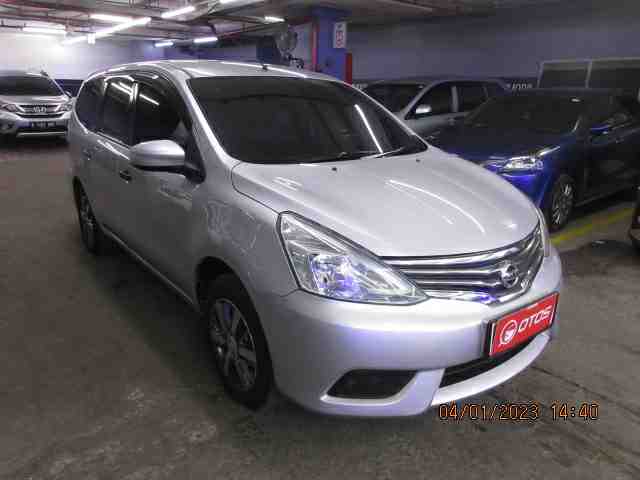 2017 Nissan Grand Livina 1.5 SV - Foto 1 dari 9