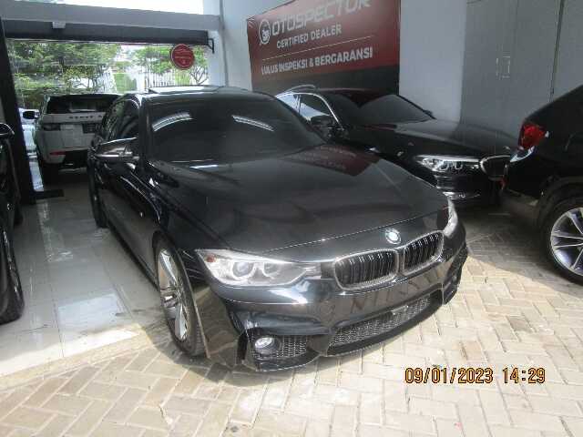 2013 BMW 328i 2.0 - Foto 1 dari 6