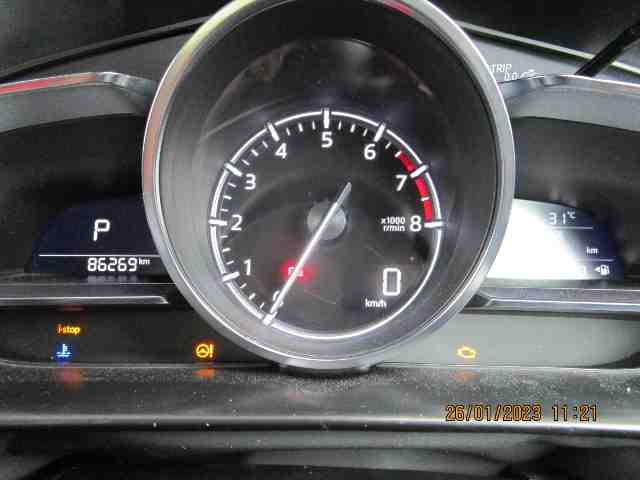 Foto Mobil Bekas Odometer Mazda CX-3 2.0 Touring tahun 2017