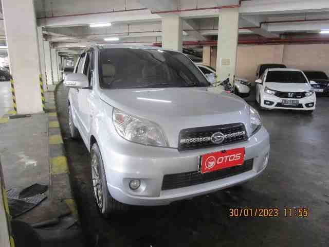 2014 Daihatsu Terios 1.5 TS - Foto 1 dari 6