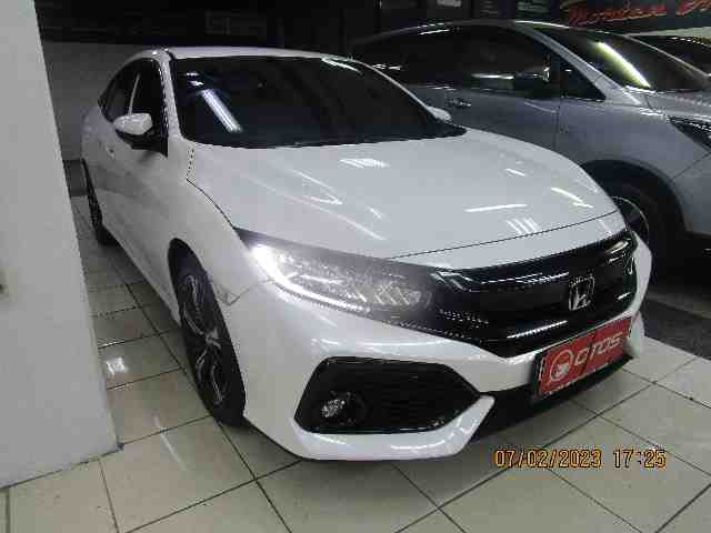 2018 Honda Civic 1.5 Turbo - Foto 1 dari 6
