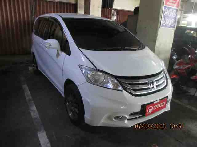 2015 Honda Freed 1.5 - Foto 1 dari 6