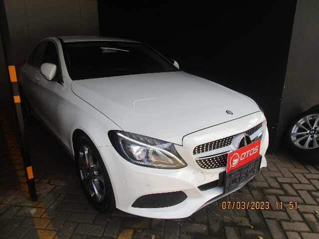 2015 Mercedes-Benz C200 2.0 AMG Line - Foto 1 dari 6