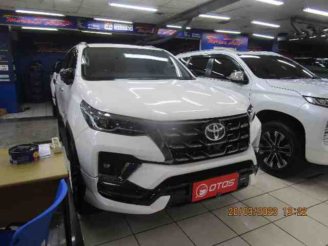 2021 Toyota Fortuner 2.8 GR Sport - Foto 1 dari 6