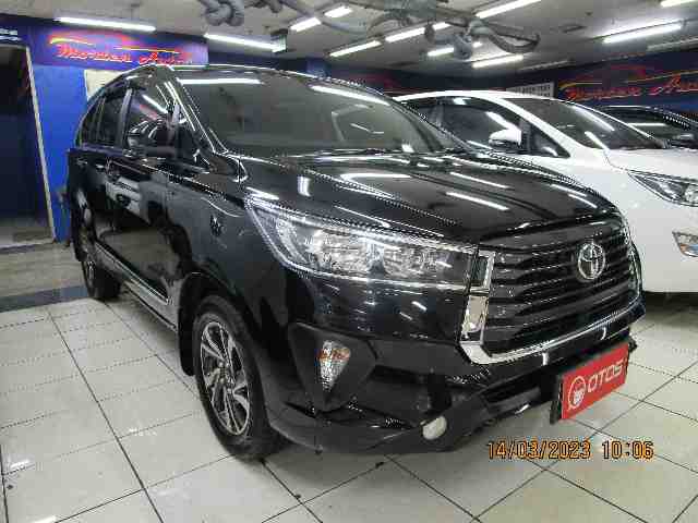 2022 Toyota Kijang Innova 2.4 G - Foto 1 dari 6