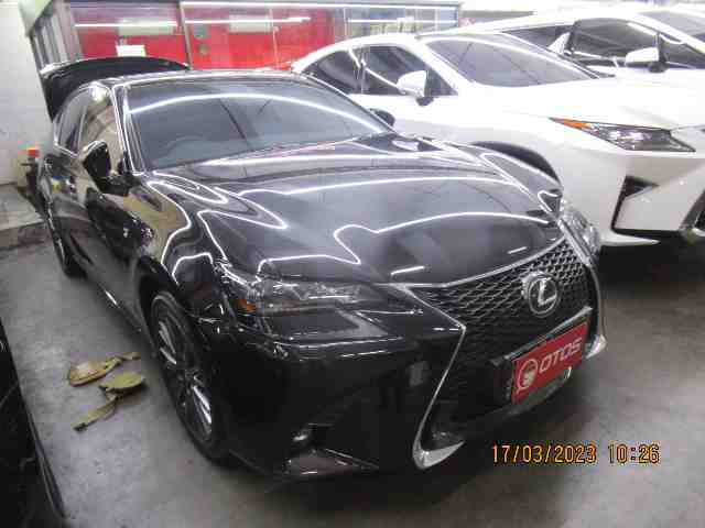 2016 Lexus GS 200t 2.0 - Foto 1 dari 6