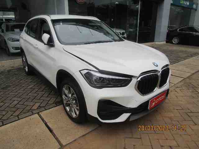 2022 BMW X1 1.5 Sdrive18i - Foto 1 dari 6