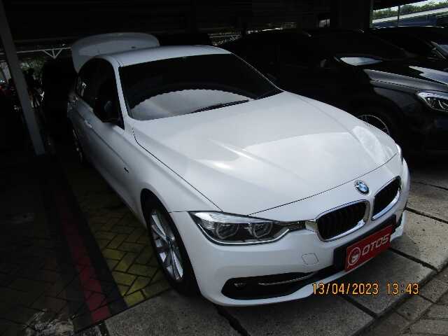 2015 BMW 320i 2.0 - Foto 1 dari 6