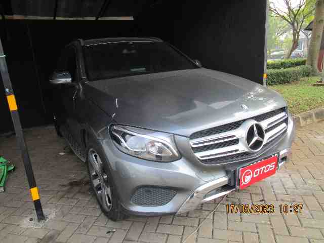 2016 Mercedes-Benz GLC250 2.0 - Foto 1 dari 6