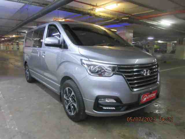 2018 Hyundai H-1 2.4 Royale - Foto 1 dari 9