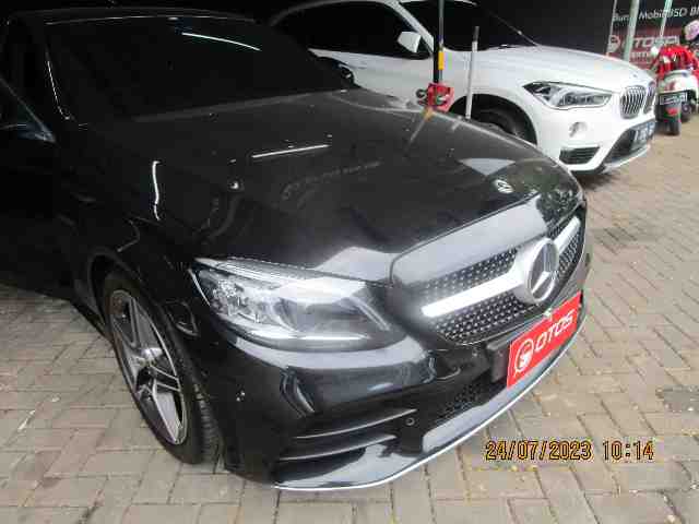 2019 Mercedes-Benz C300 2.0 AMG - Foto 1 dari 6