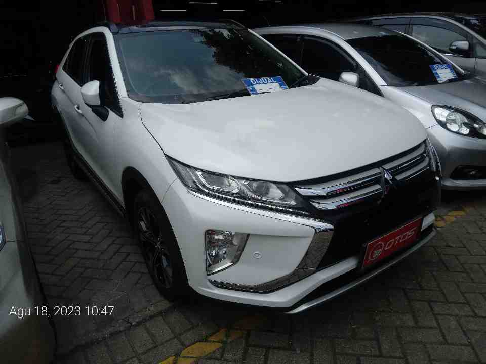 2019 Mitsubishi Eclipse Cross 1.5 Ultimate - Foto 1 dari 6