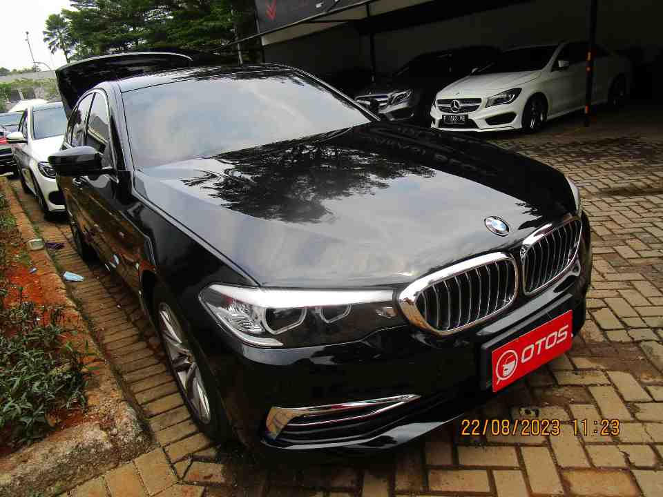 2018 BMW 520i 2.0 - Foto 1 dari 6