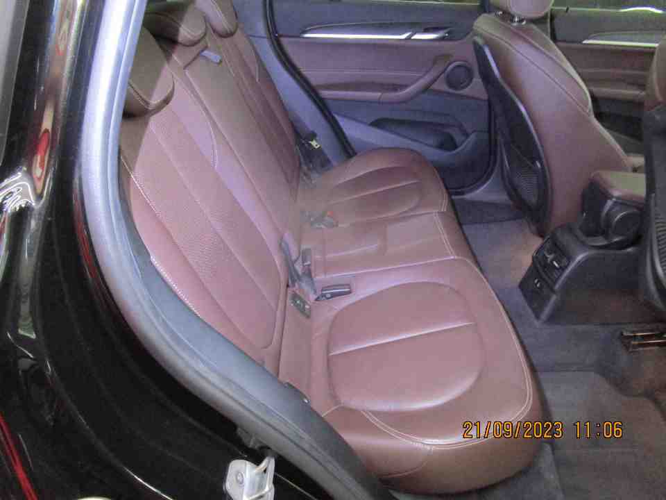 Foto Mobil Bekas Kabin Belakang BMW X1 1.5 Sdrive18i tahun 2018