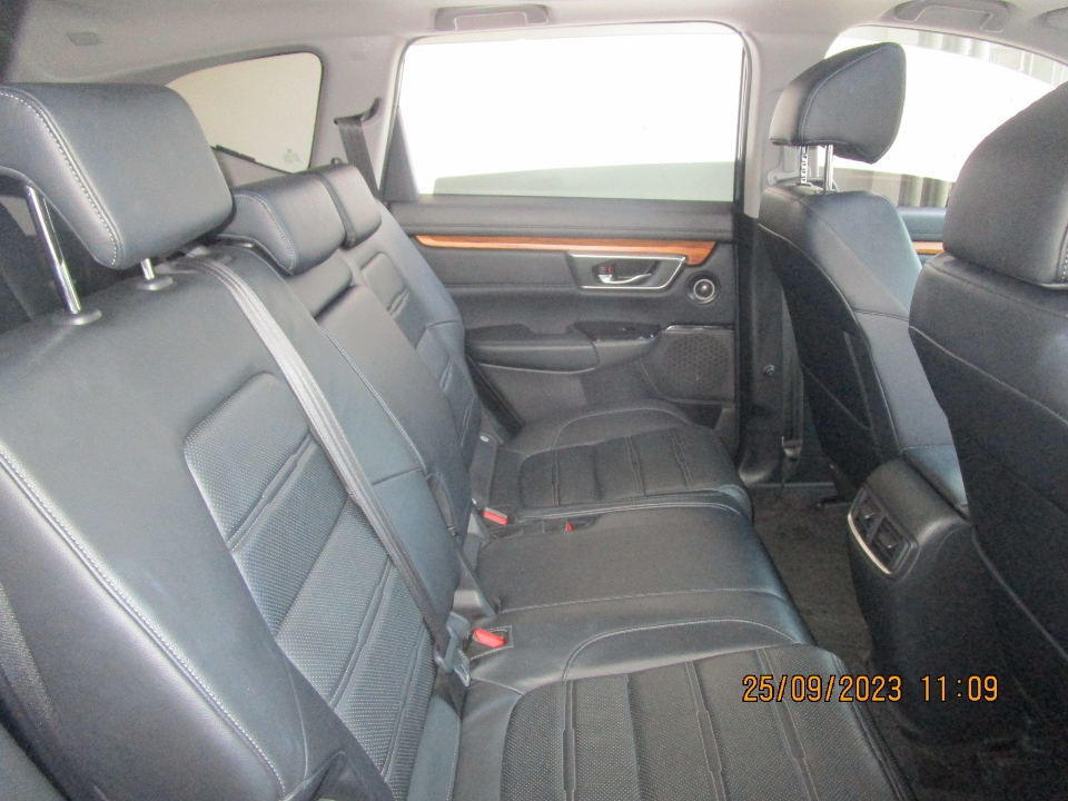 Foto Mobil Bekas Kabin Belakang Honda CR-V 1.5 Turbo Prestige tahun 2017