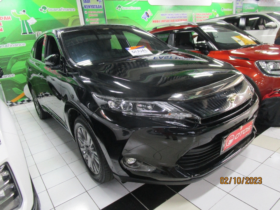 2015 Toyota Harrier 2.0 - Foto 1 dari 6