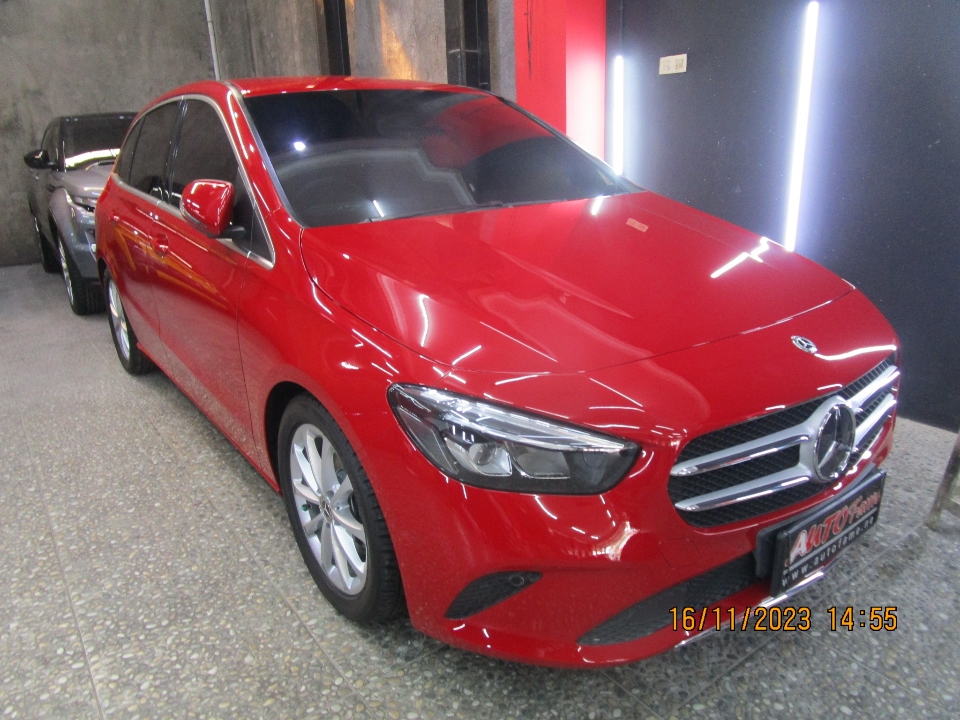 2019 Mercedes-Benz B200 1.6 - Foto 1 dari 6