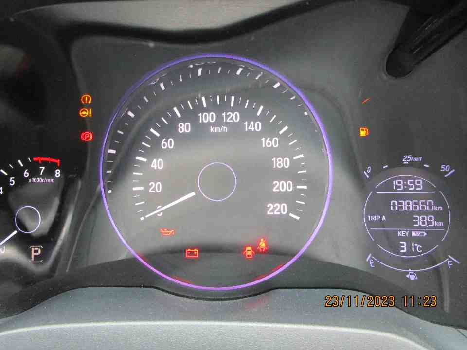 Foto Mobil Bekas Odometer Honda HR-V 1.8 tahun 2019