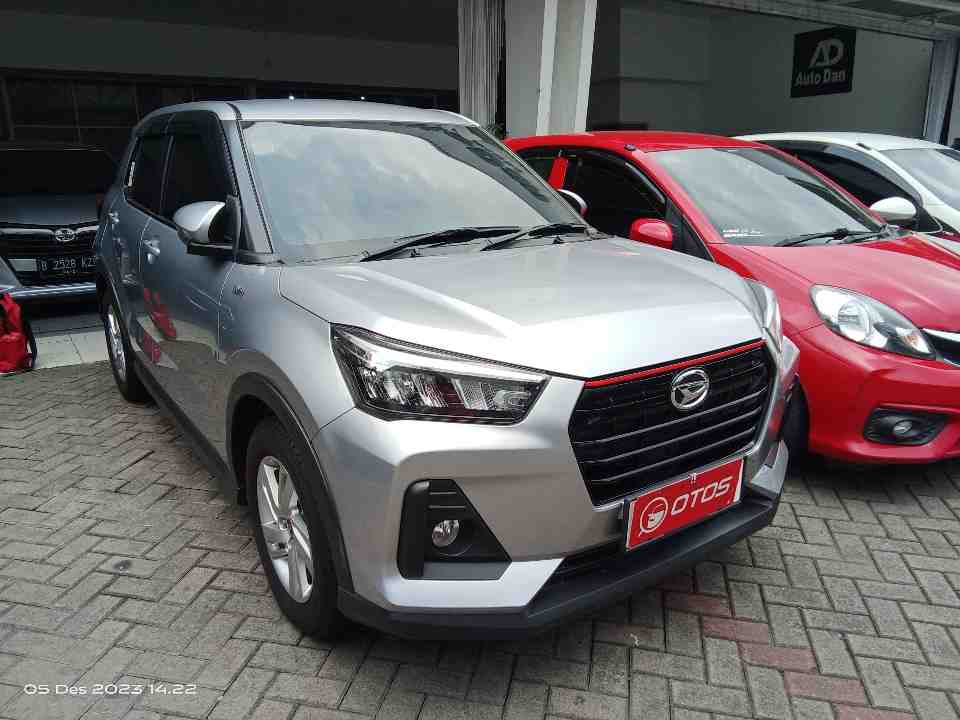 2021 Daihatsu Rocky 1.2 X - Foto 1 dari 6
