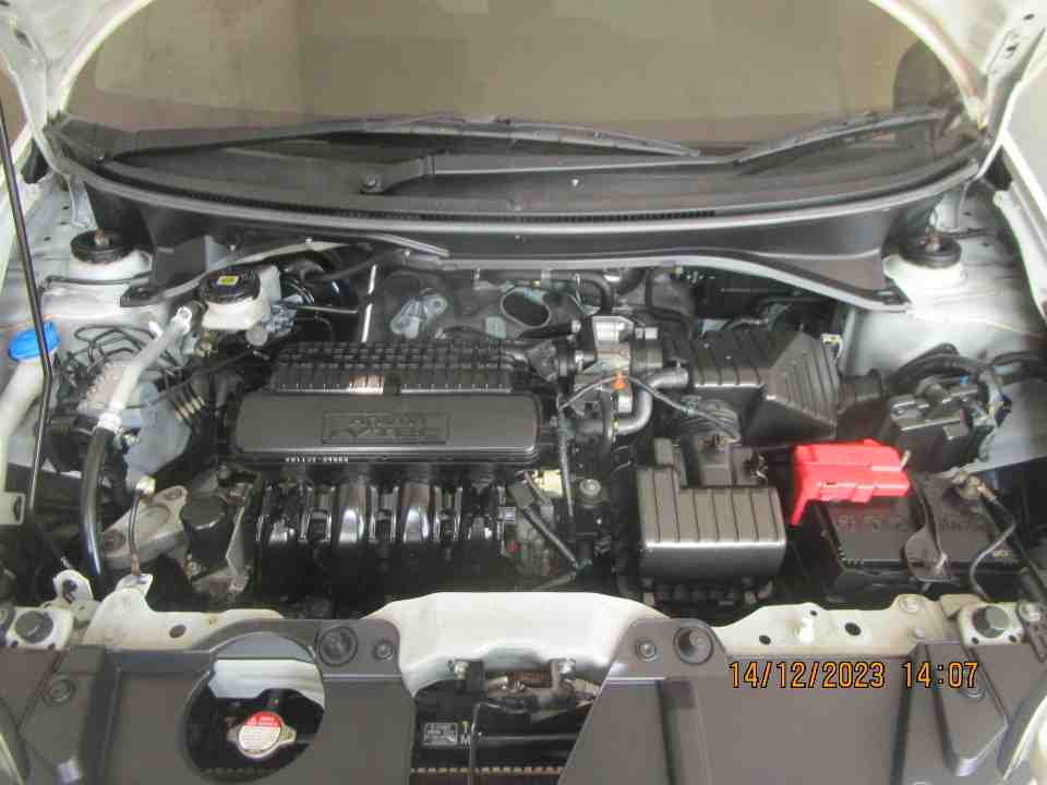 Foto Mobil Bekas Mesin Honda Brio 1.2 E tahun 2020