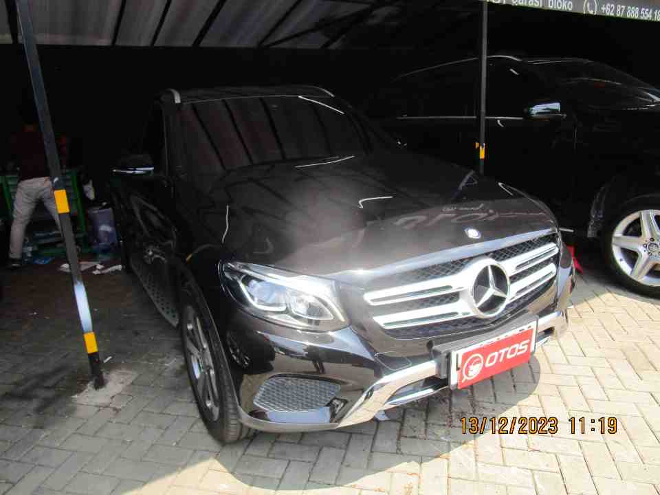 2017 Mercedes-Benz GLC250 2.0 - Foto 1 dari 6