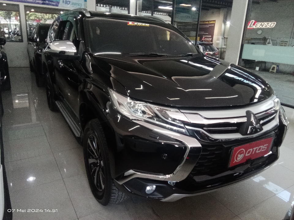 2017 Mitsubishi Pajero Sport 2.4 Dakar 4X2 - Foto 1 dari 6