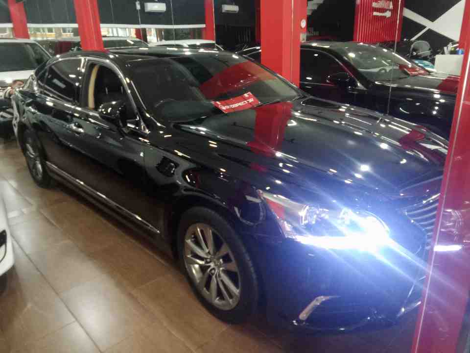 2014 Lexus LS 460 L 4.6 - Foto 1 dari 6