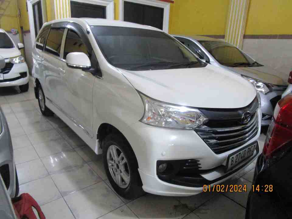 2018 Daihatsu Xenia 1.3 X - Foto 1 dari 6