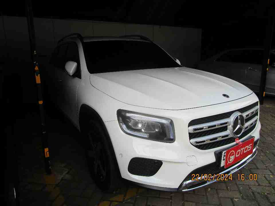 2021 Mercedes-Benz GLB200 1.3 Progressive Line Wagon - Foto 1 dari 6