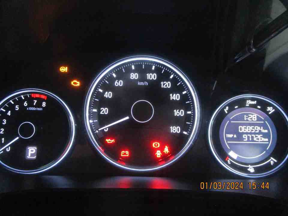 Foto Mobil Bekas Odometer Honda BR-V 1.5 E Prestige tahun 2016
