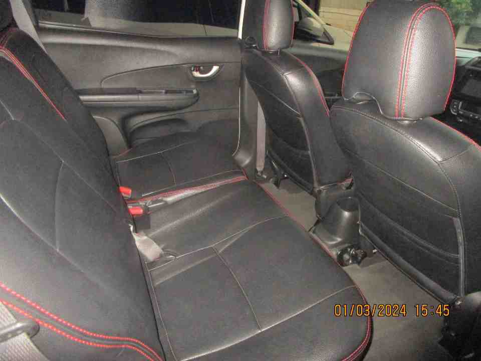 Foto Mobil Bekas Kabin Belakang Honda BR-V 1.5 E Prestige tahun 2016