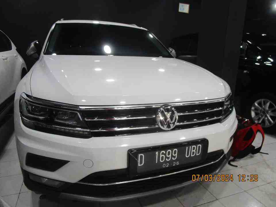 2020 Volkswagen Tiguan 1.4 TSI Allspace - Foto 1 dari 6
