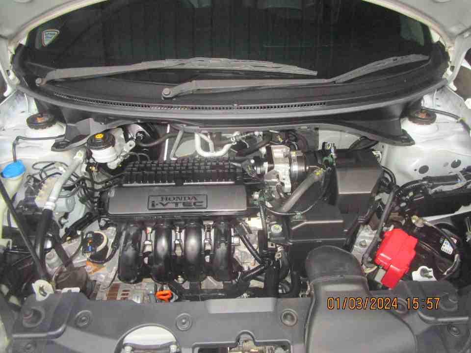 Foto Mobil Bekas Mesin Honda BR-V 1.5 E Prestige tahun 2016