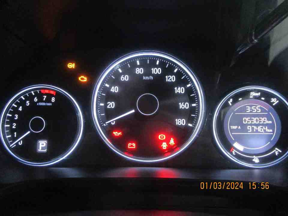 Foto Mobil Bekas Odometer Honda BR-V 1.5 E Prestige tahun 2016