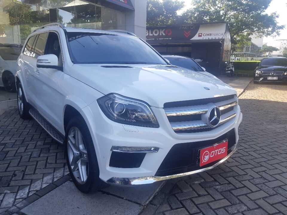2015 Mercedes-Benz GL400 3.0 Exclusive - Foto 1 dari 6