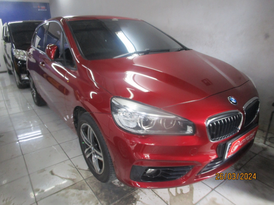 2015 BMW 218i 1.5 - Foto 1 dari 6