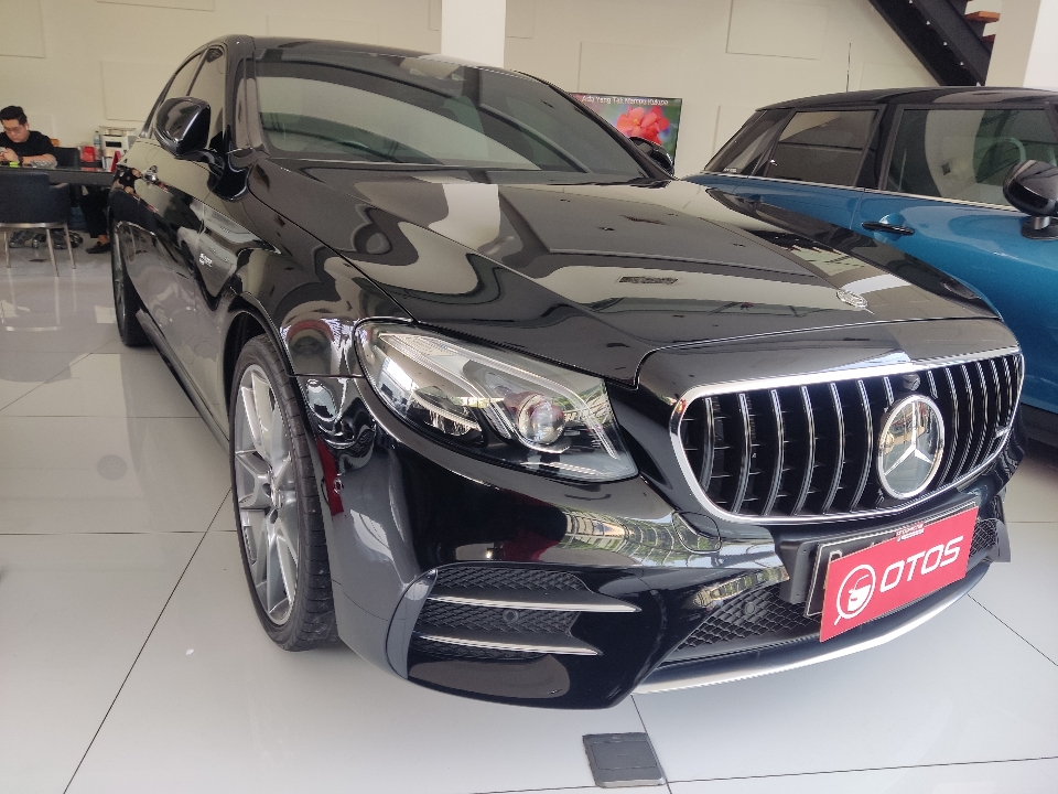 2017 Mercedes-Benz E43 AMG 3.0 - Foto 1 dari 6