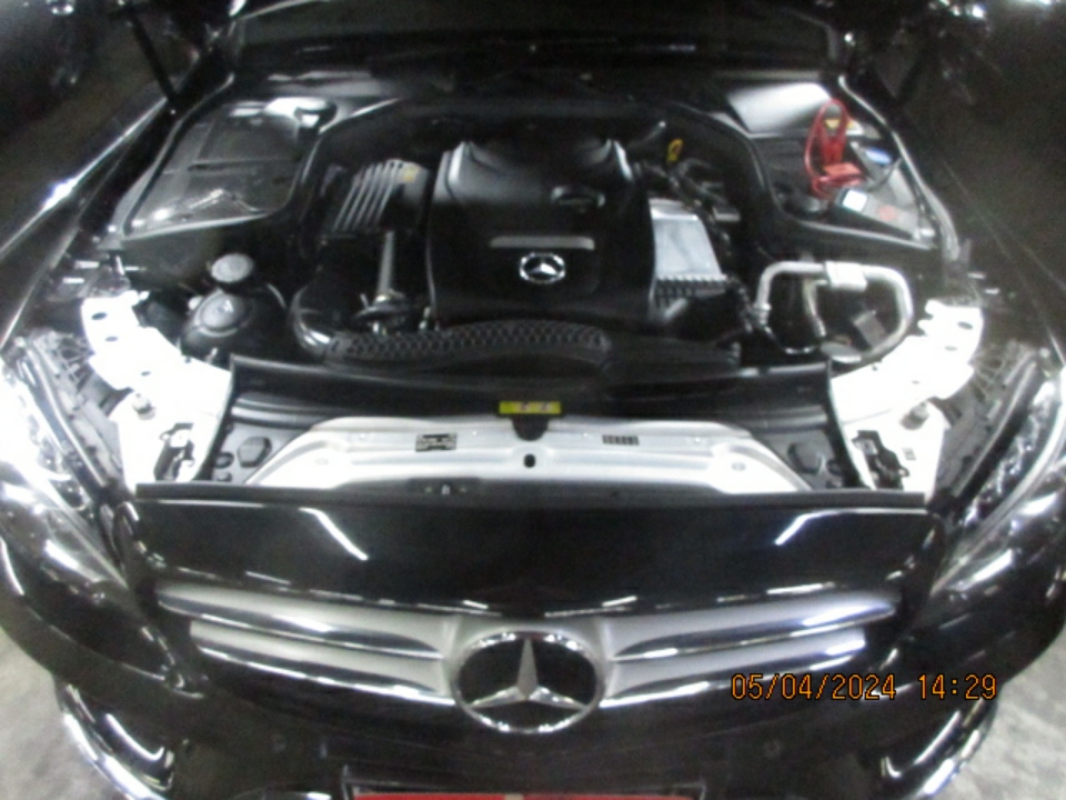 Foto Mobil Bekas Mesin Mercedes-Benz C250 2.0 tahun 2015