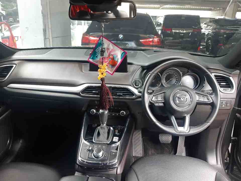 Foto Mobil Bekas Dashboard Mazda CX-9 2.0 tahun 2018