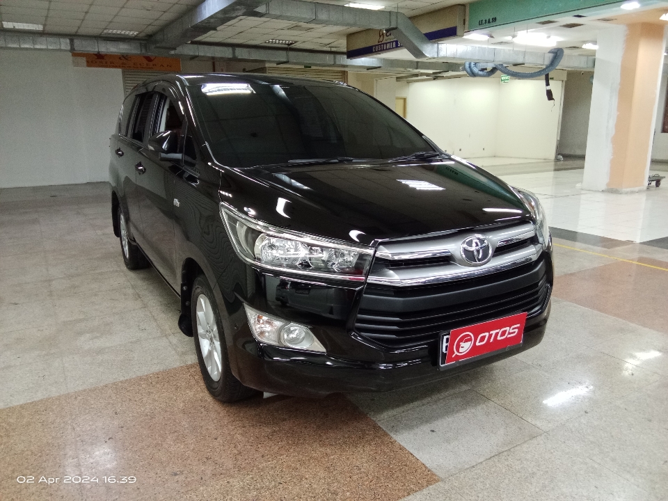 2016 Toyota Kijang Innova 2.0 V - Foto 1 dari 6