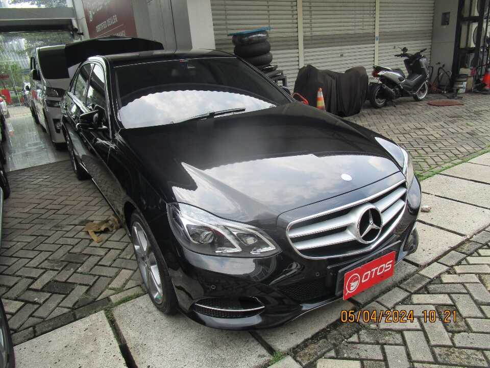 2015 Mercedes-Benz E250 2.0 - Foto 1 dari 6